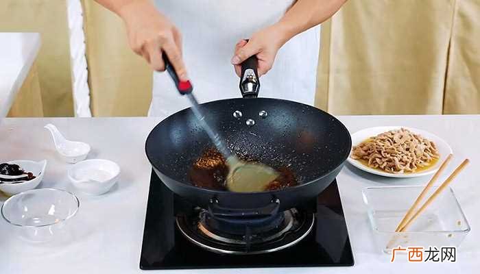 爆炒香辣蟹怎么做好吃 爆炒香辣蟹的做法