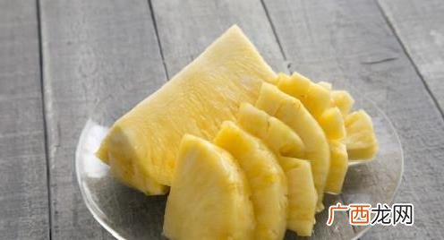 菠萝用盐水泡有什么作用 菠萝泡盐水会变甜吗