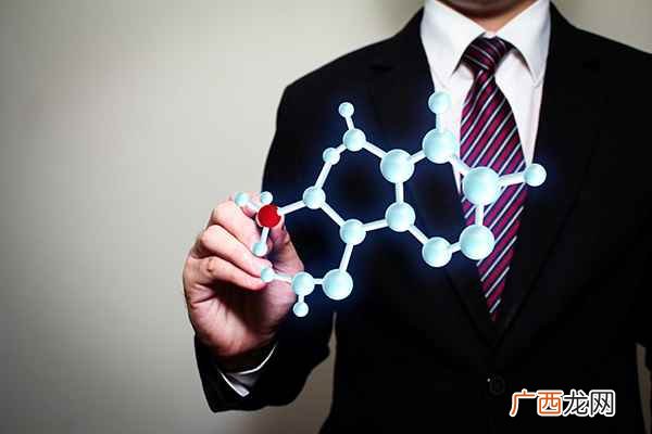转基因是通过修改基因来改变一个有机体的部分或全部特征 转基因和非转基因的区别