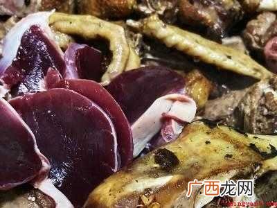老鹅煲汤加什么材料共有4步 老鹅煲汤加什么材料