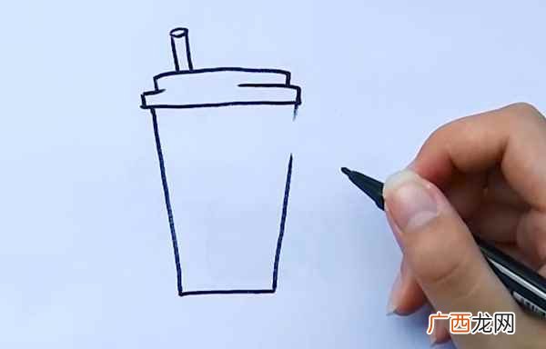 奶茶的杯盖是什么意思 奶茶的简笔画