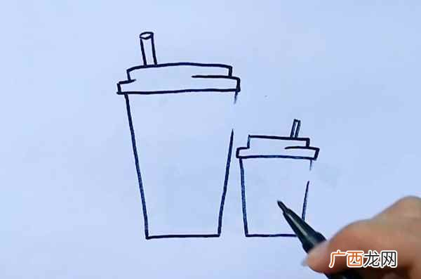 奶茶的杯盖是什么意思 奶茶的简笔画