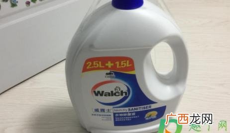 威露士消毒液可以和洗衣液一起拿来洗衣服吗 威露士消毒液可以洗衣服吗