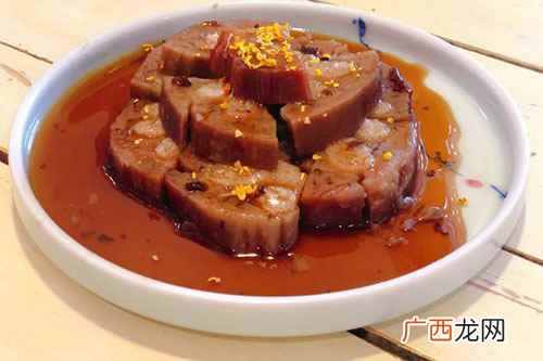 苏州特色菜主要有红烧狮子头、叫花鸡、松鼠鳜鱼、樱喜桃肉、响油 苏菜有什么特色菜