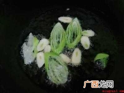 怎么炒花蛤好吃共有5步 怎么炒花蛤好吃