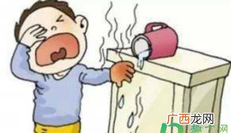 手烫伤用什么方法处理 手烫伤用什么方法处理比较好