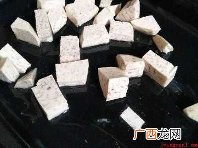 香芋怎么做好吃不放肉的具体操作步骤 香芋怎么做好吃不放肉