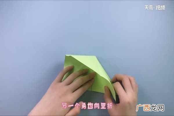 青蛙三角形怎么做 青蛙的折法
