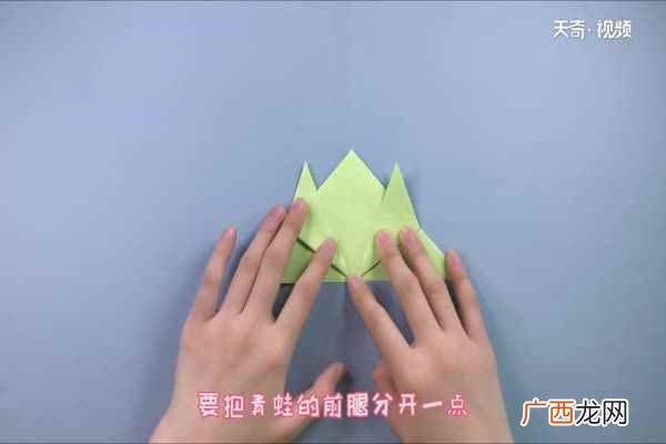青蛙三角形怎么做 青蛙的折法