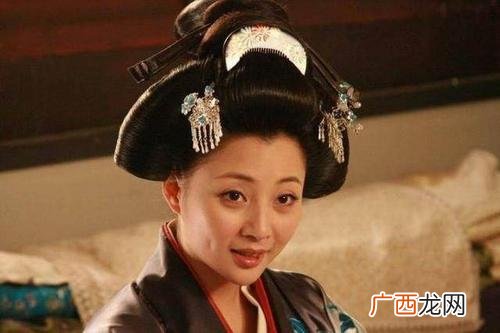 安禄山真的称呼杨贵妃干妈吗 杨玉环与安禄山什么关系