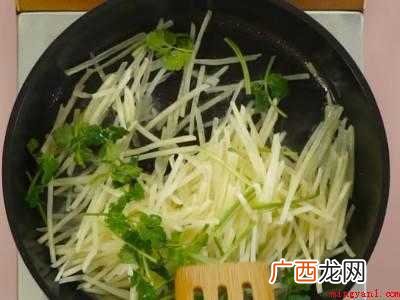 酸溜土豆丝怎么做的具体操作步骤 酸溜土豆丝怎么做