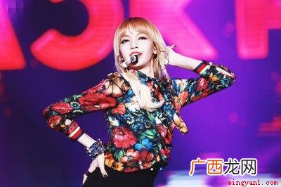 指兵乓球打法的一种“直拍”握拍方式 直拍是什么意思