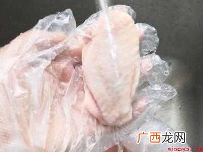 怎么腌鸡翅的具体操作步骤 怎么腌鸡翅