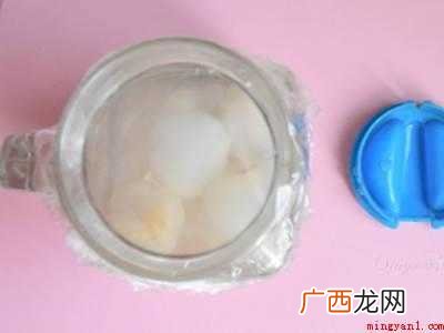 怎么泡荔枝酒的具体操作步骤 怎么泡荔枝酒