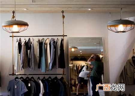 怎么开服装店才会挣钱 一个人创业开服装店需要多少钱