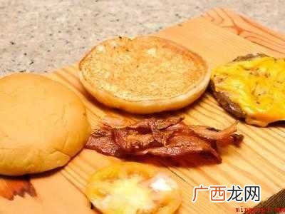 汉堡如何二次加热的具体操作步骤 汉堡如何二次加热