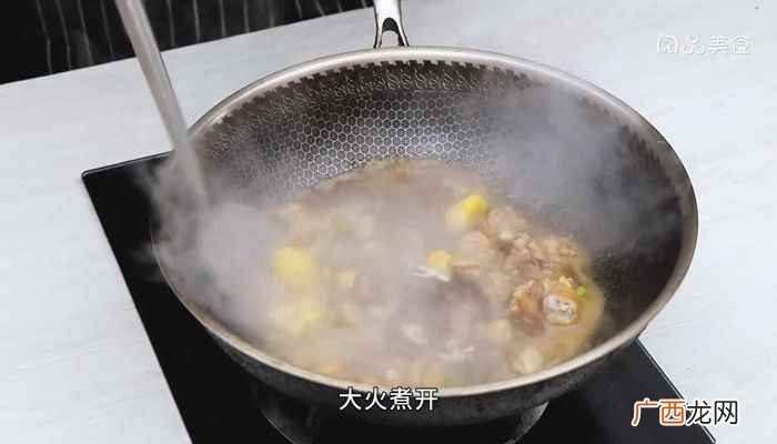 鸡肉怎么做最好吃 栗子焖鸡的做法
