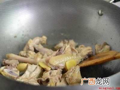 怎样炖鸡的具体操作步骤 怎样炖鸡