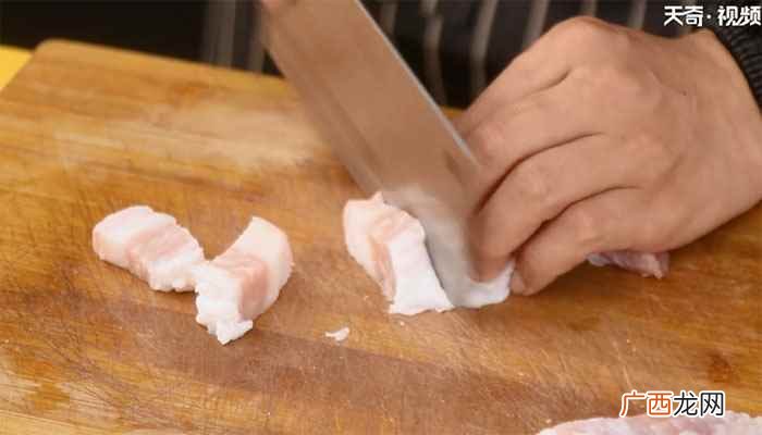 冻豆腐红烧肉的做法 冻豆腐红烧肉怎么做