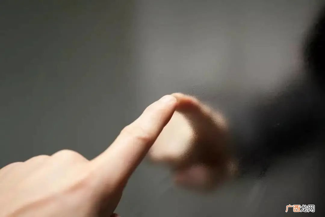 心里容易紧张是怎么回事 心理素质不好怎么办如何调整