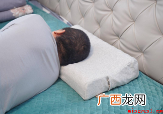 边熬夜边用助眠产品是啥体验
