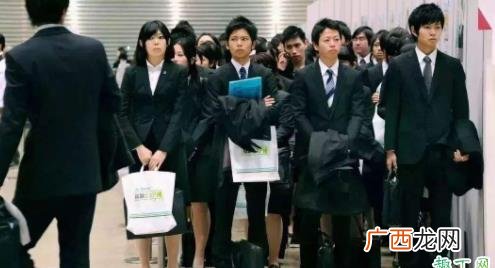 网上有负面信息的公司该去面试吗 公司负面评价多该去吗