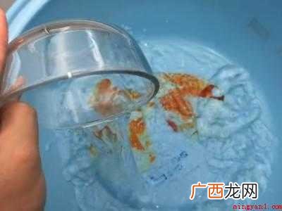 亚麻衣服掉色怎么恢复的具体操作步骤 亚麻衣服掉色怎么恢复