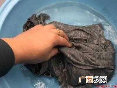亚麻衣服掉色怎么恢复的具体操作步骤 亚麻衣服掉色怎么恢复