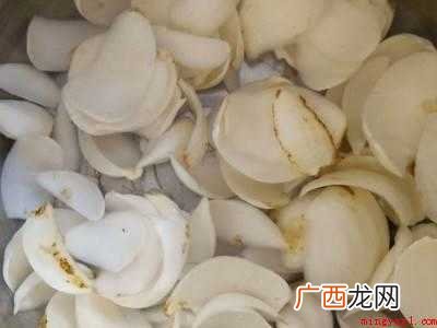 百合花怎么做菜好吃共有4个步骤 百合花怎么做菜好吃