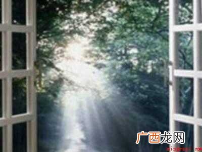 冰箱底下好多小蟑螂怎么杀死
