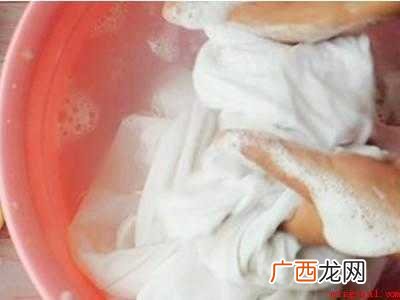 白色衣服被84烧黄怎么恢复