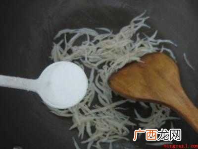 干货小银鱼怎么做好吃的具体操作步骤 干货小银鱼怎么做好吃