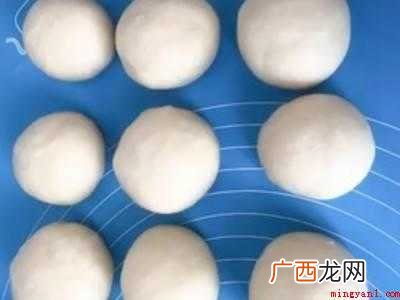 酸奶大麻花怎么做的具体操作步骤 酸奶大麻花怎么做