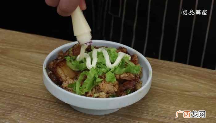烤肉拌饭怎么做好吃窍门 烤肉拌饭怎么做好吃