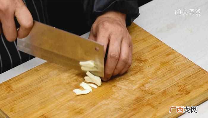牛腩块怎么做好吃 土豆炖牛腩的做法