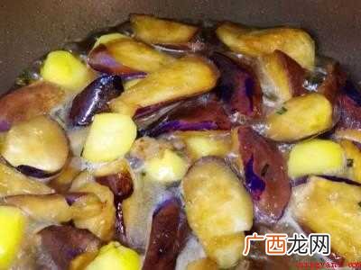 怎样炖茄子好吃又简单的具体操作步骤 怎样炖茄子好吃又简单