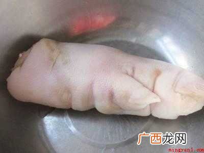 猪蹄花生怎么做好吃的具体操作步骤 猪蹄花生怎么做好吃