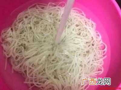 炒细面怎么做简单又好吃的具体操作步骤 炒细面怎么做简单又好吃