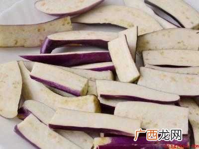 焖茄子怎么做好吃又简单的具体操作步骤 焖茄子怎么做好吃又简单