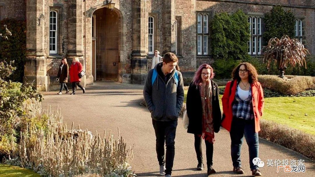学费又涨了 英国留学费用一年大概多少人民币