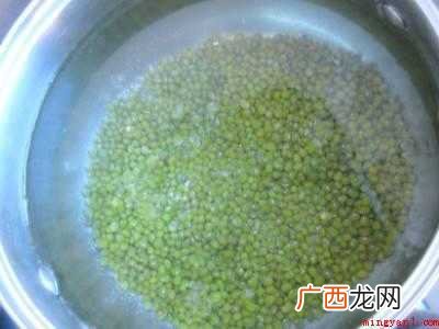 绿豆汤怎么变红的具体操作步骤 绿豆汤怎么变红