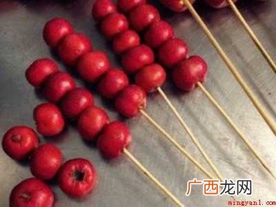 冰糖葫芦的材料的具体操作步骤 冰糖葫芦的材料