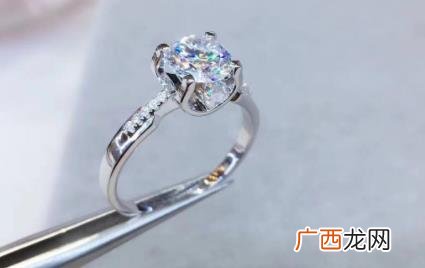 戒指钻石松动了会掉吗