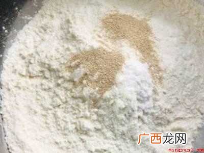 葱花饼怎么做的具体操作步骤 葱花饼怎么做