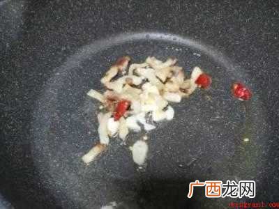 芋苗怎么炒好吃的具体操作步骤 芋苗怎么炒好吃