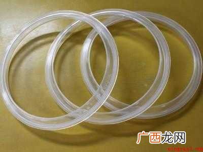 胶圈上的黑斑如何去除的具体操作步骤 胶圈上的黑斑如何去除