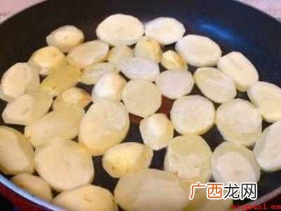 怎样炒土豆片好吃又简单的具体操作步骤 怎样炒土豆片好吃又简单