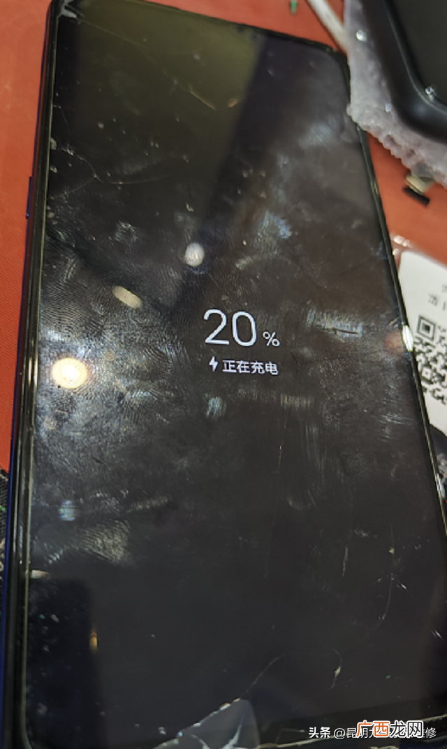 手机无法充电原因及解决技巧 为什么充不进去电