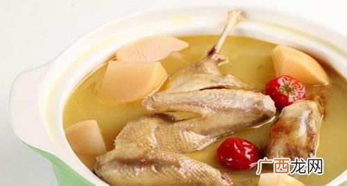 烧鸭子放什么配菜好吃 煮鸭子放什么配菜好吃