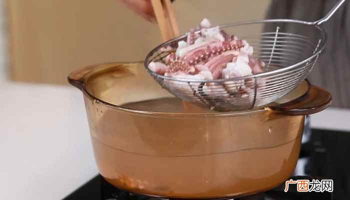 干煸鱿鱼丝的做法家常 干煸鱿鱼丝的做法